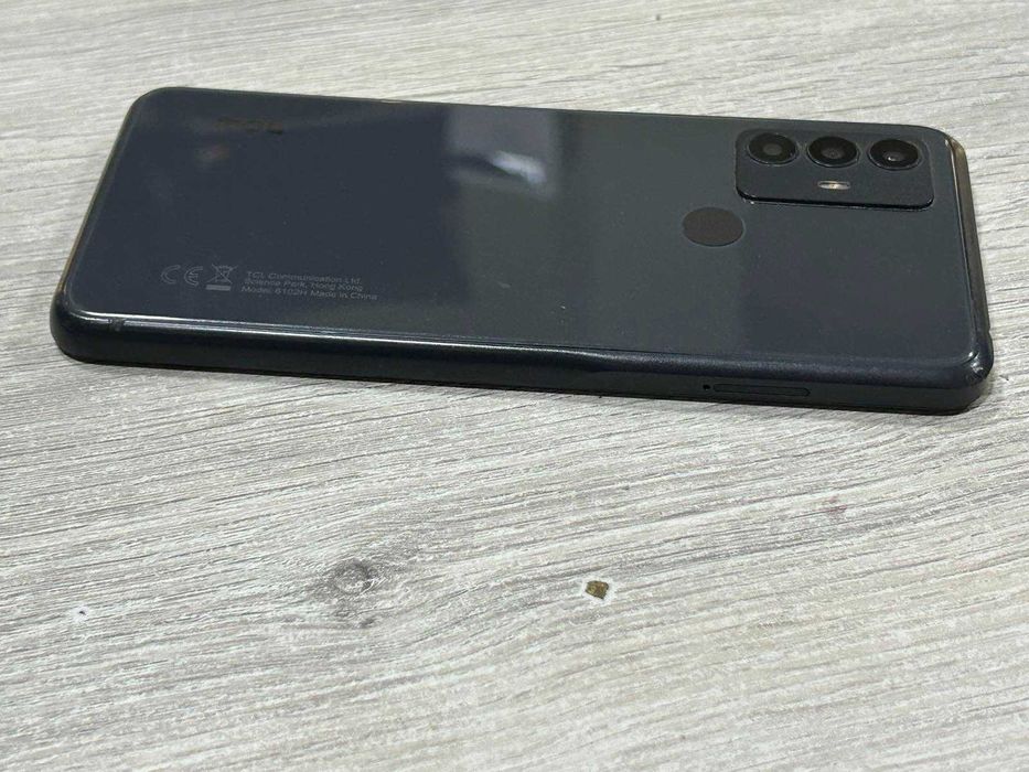 TCL 306 32GB 3GB RAM Dual