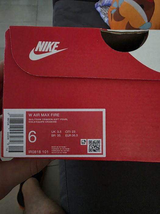 Vând adidasi Nike Air Max