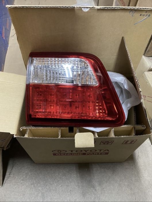 Задний стоп Fortuner 2009