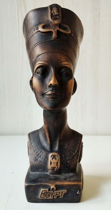 Статуэтка Нефертити