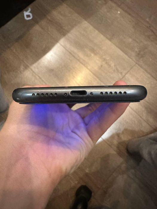 Обменяю айфон 11