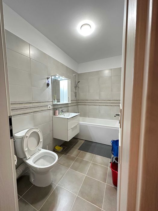 Garsoniera in zona Metrou Berceni str Biruintei