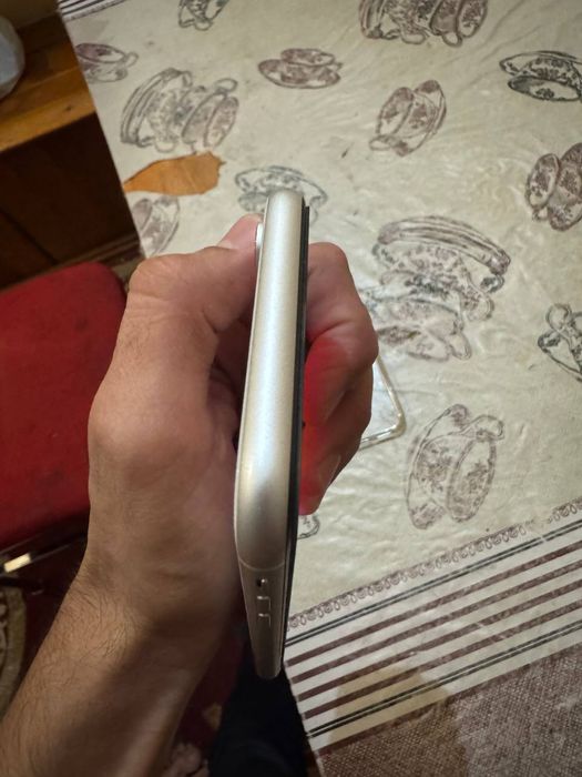 Iphon Xr sotiladi srochno