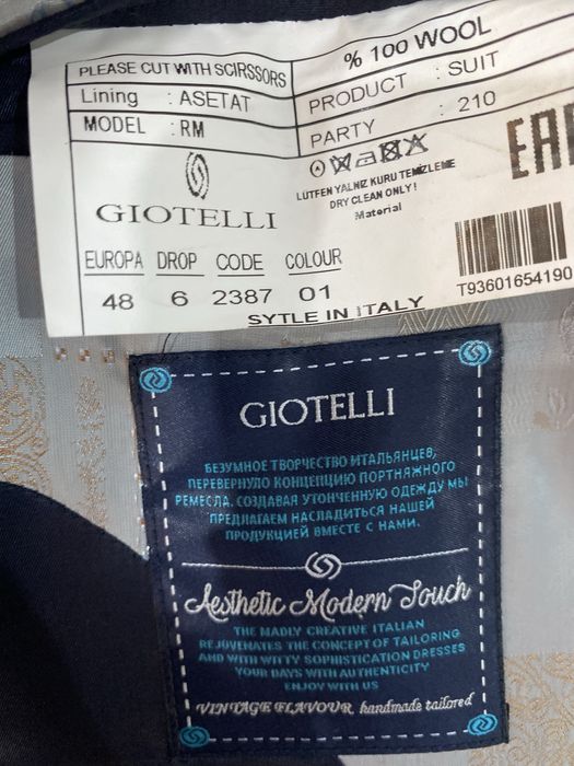 Costum de barbati Giotelli