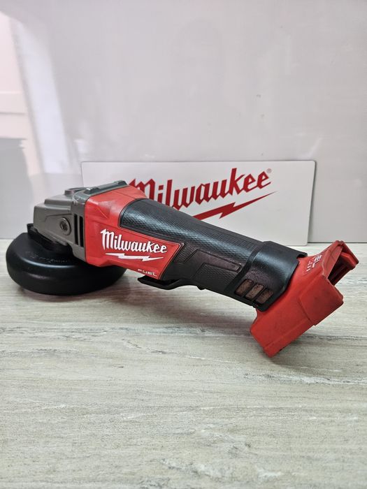 Milwaukee Ъглошлайф M18CAG115XPD 18V.