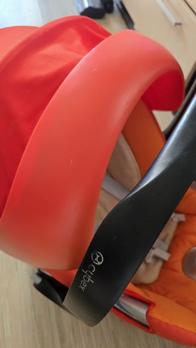 Столче Cybex Aton Q