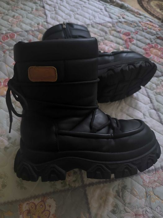 Продам детские сапожки