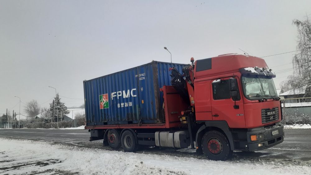 Манипулятор контейнеровоз