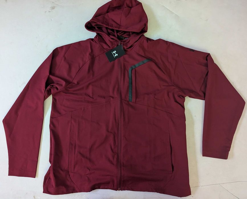 Under Armour Sportswear Woven Hooded мъжка ветровка от Сащ