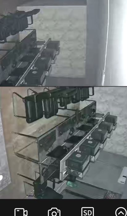 Kompyuterxona sotiladi 3400$ kelishiladi  stoli va origina temir kojal