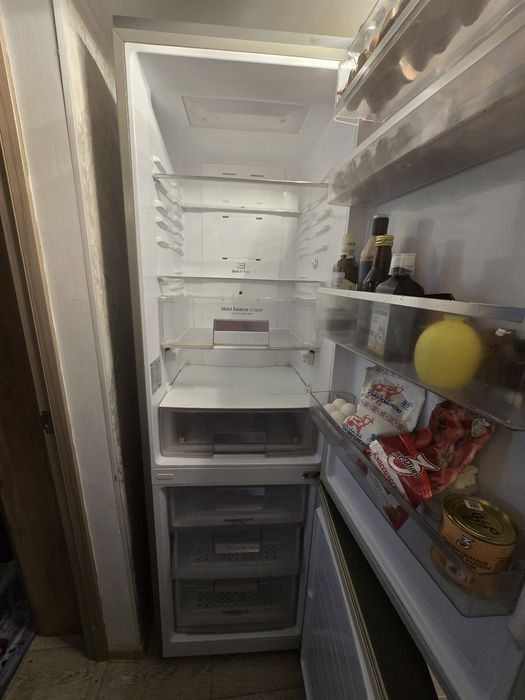 Продам холодильник на запчасти