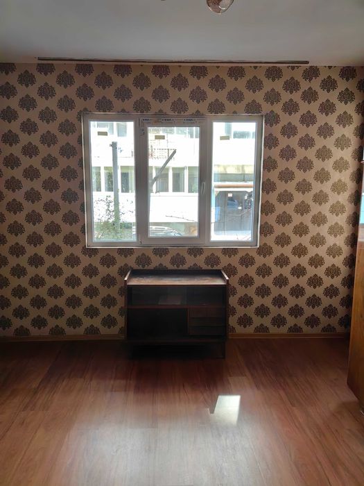 Дава се под наем Етаж от къща в Русе, Родина 1 - 100 кв.м за 357 € - Снимка #14