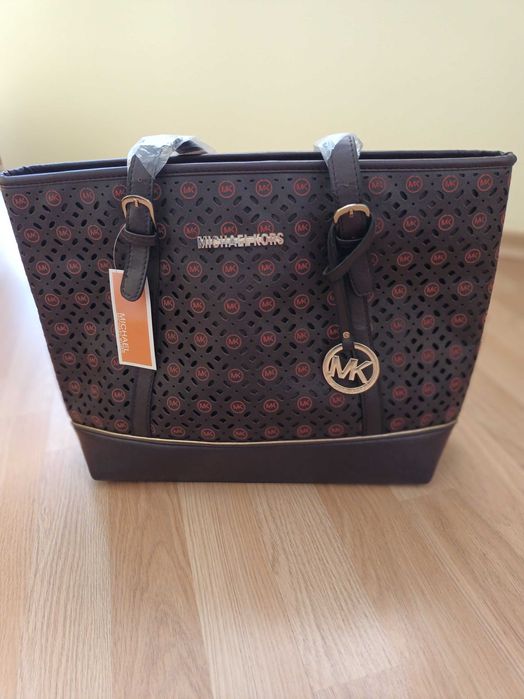 Дамсака чанта / кафява