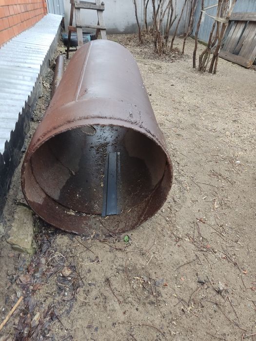 Продам трубу железную.в нормальном состоянии.