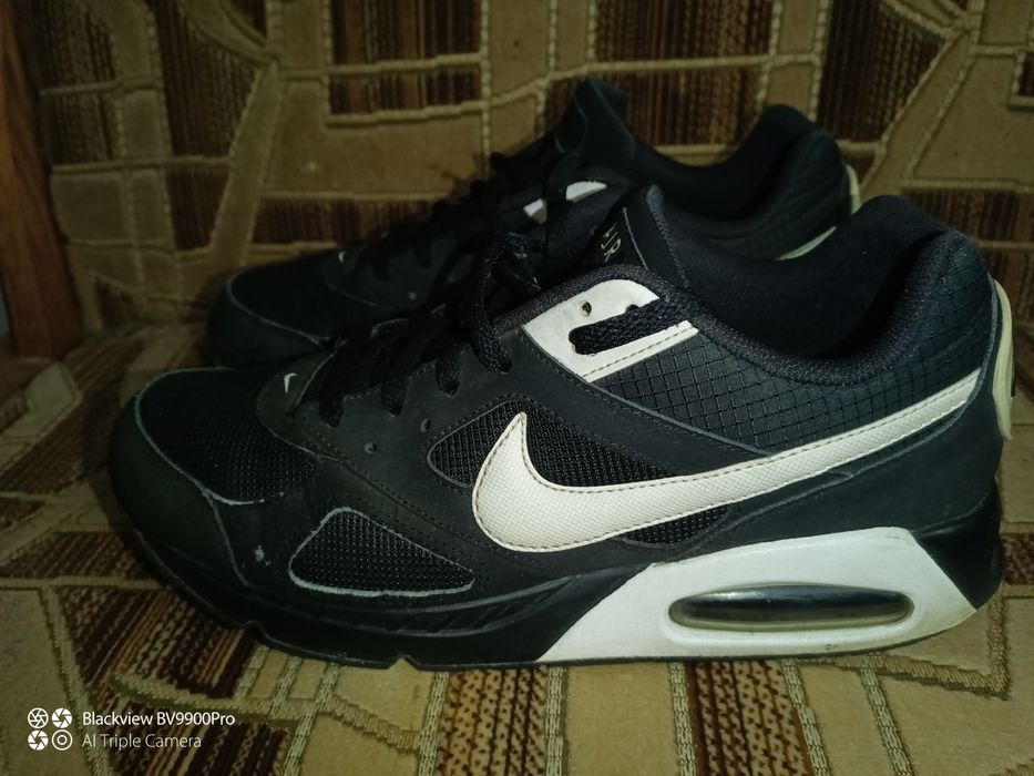 Adidasi Nike Air Max Ivo originali 44,5 in stare perfecta