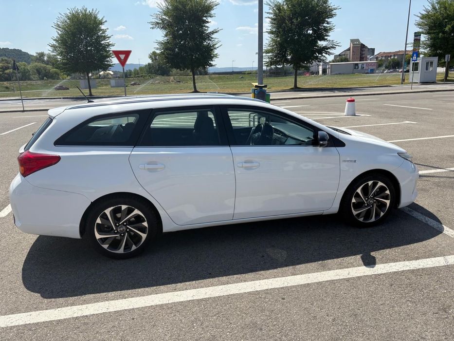 Toyota Auris Hibrid