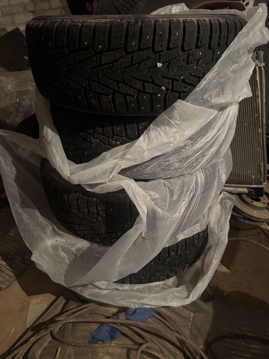 Шины 235/60/18 Nokian TYRES