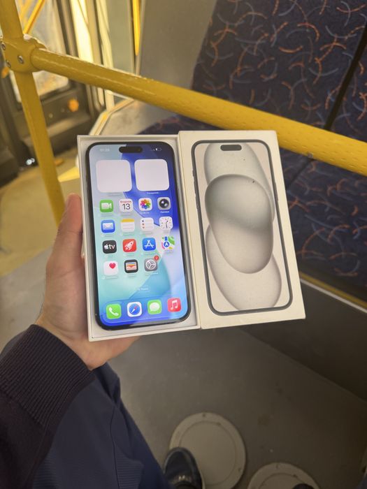 Продам Телефон Айфон 15 Plus 128/88