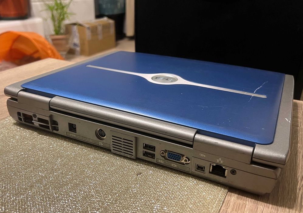 Laptop Dell Inspiron 5150 – Intel Pentium 4 - retro