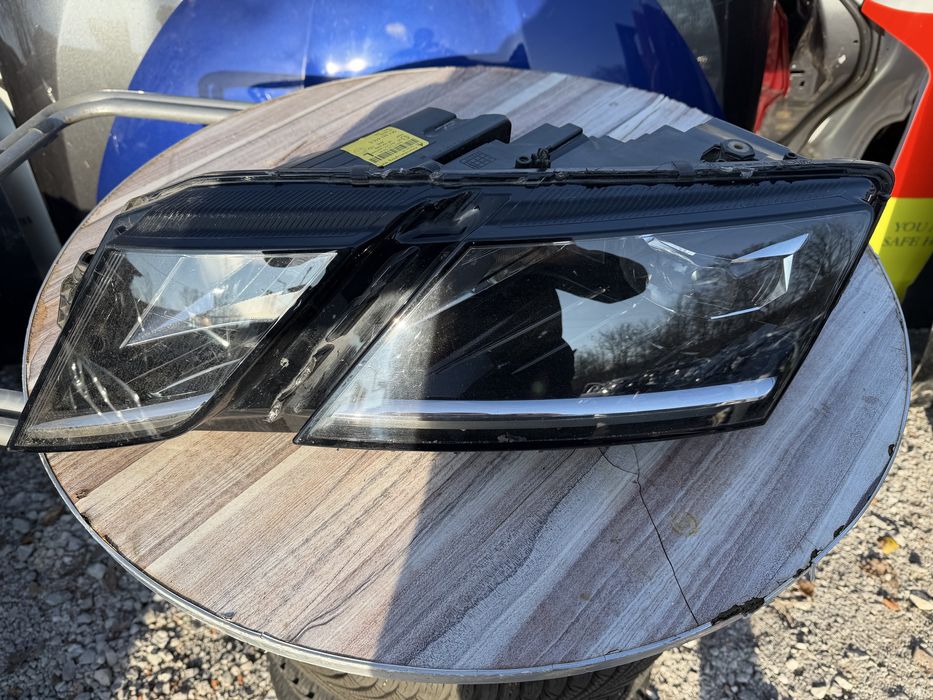 Фар Skoda Octavia