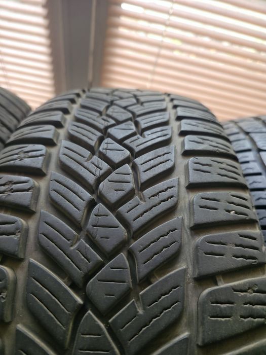 3бр Зимни Гуми (Fulda- 2бр и Continental-1бр)