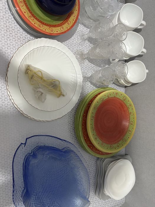 Продам посуду в отличном состоянии