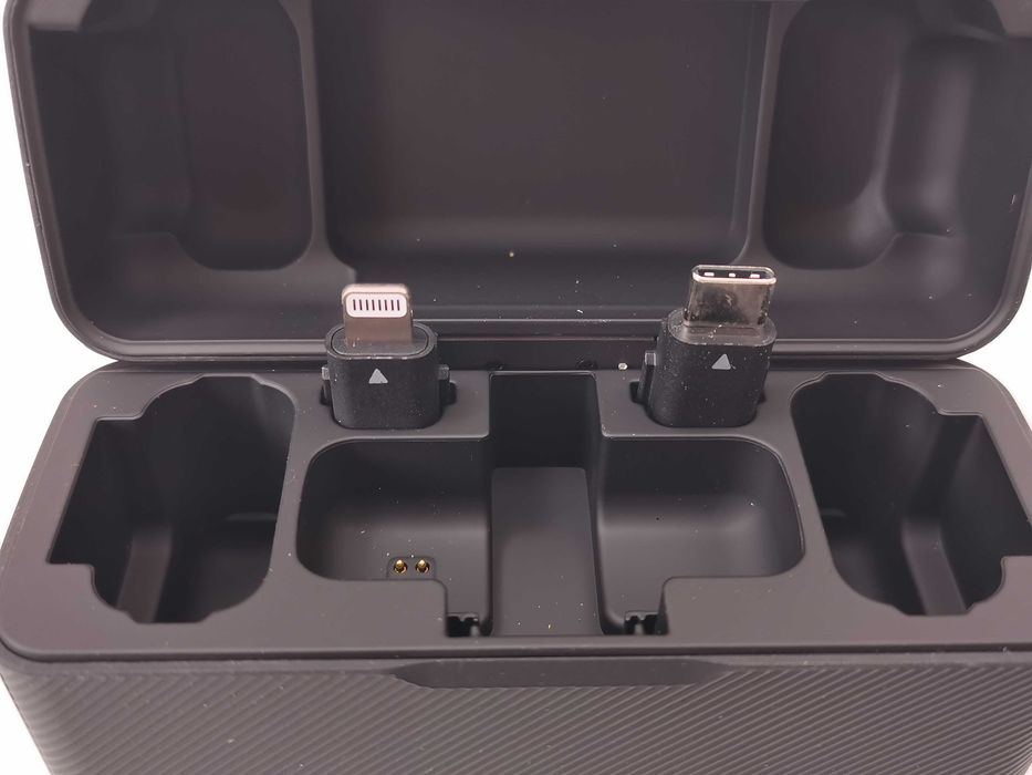 DJI Mic (2 TX + 1 RX + Charging Case) система от микрофони