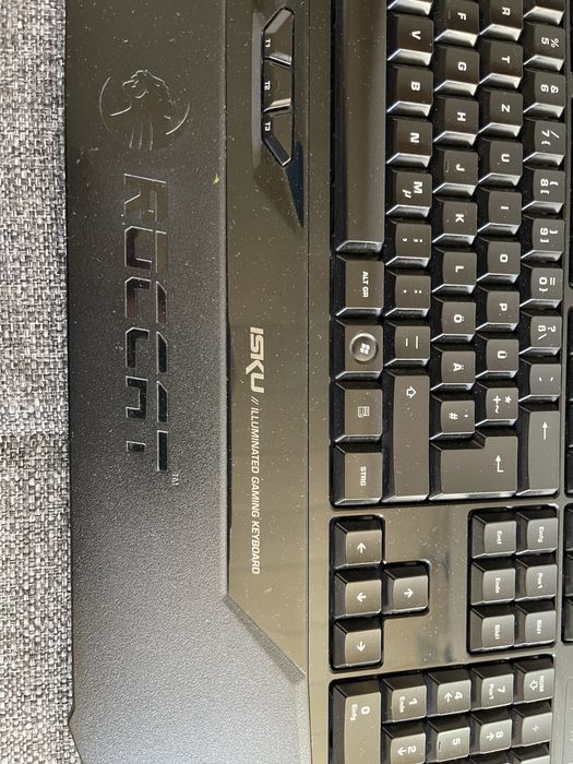 Клавиатура Roccat isku illuminated