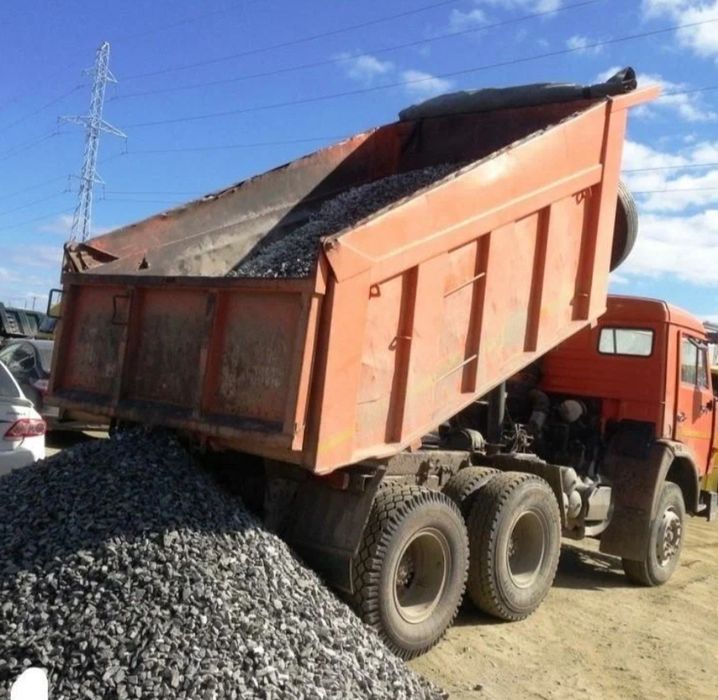 Сникерс Отсев Пгс Шебень Балласт Камень песок бархан