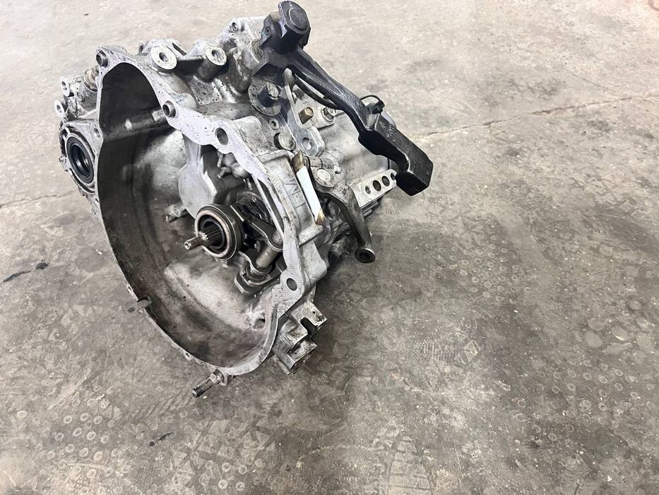 Spark karobka 1.25 xolati ideal garantiyasi bor