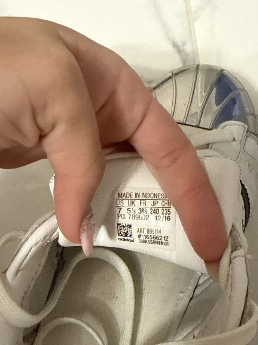 Adidas superstar editie speciala