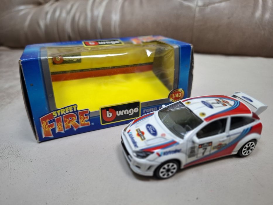 Колички Maisto 1:43