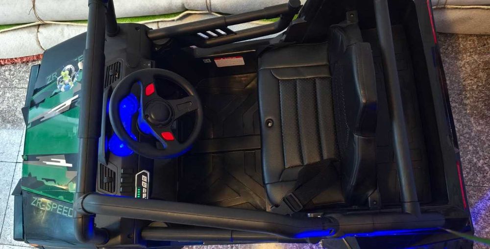 Masina electrica 4x4 12V copii cu roti EVA scaun piele Nichiduta UTV