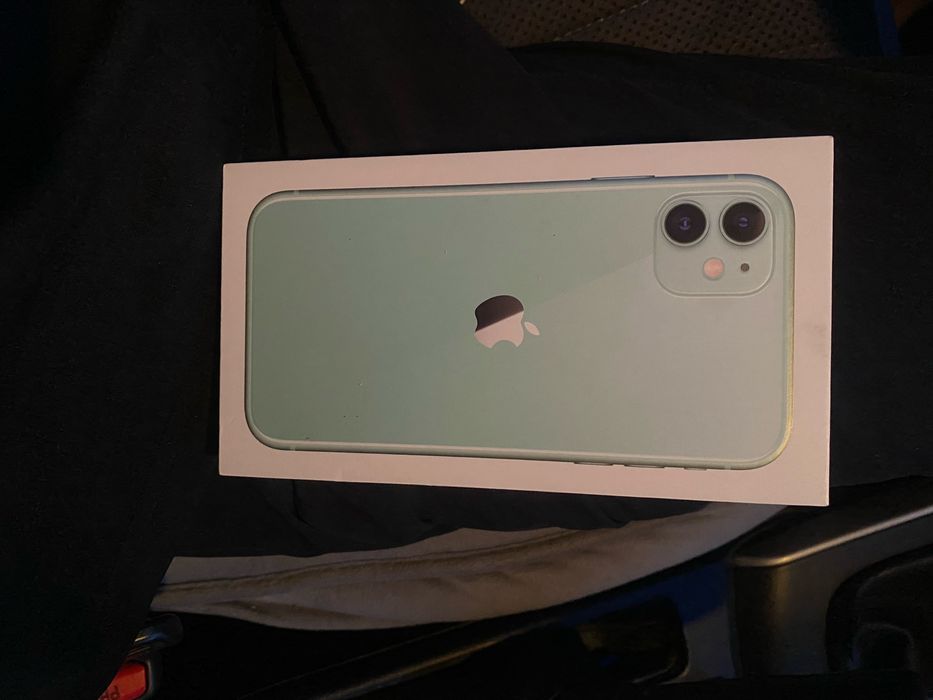 Айфон 11 с коробкой 64гб