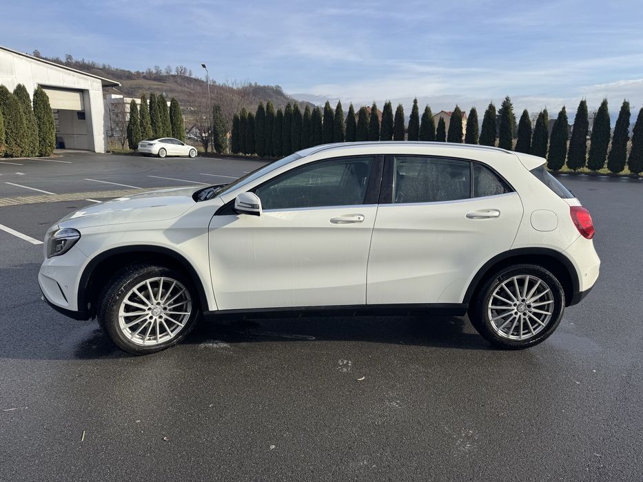 Mercedes-Benz GLA 180D