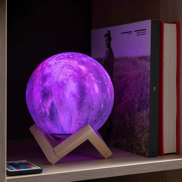 Lampa luna 3D reincarcabila USB 16 culori control tactil + telecomanda