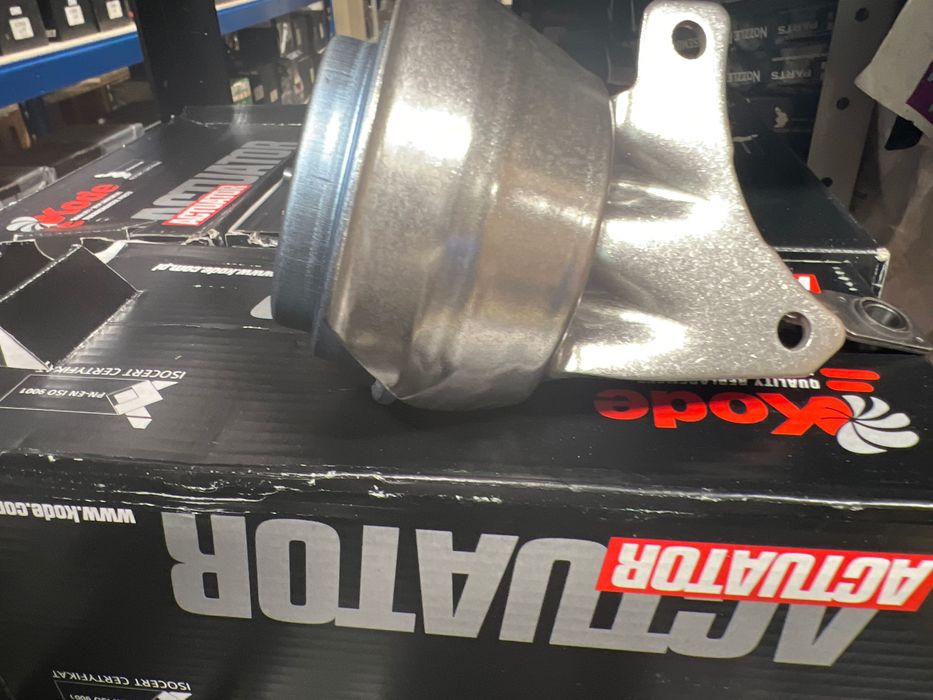 Турбо, цяла турбина, средна част. Ремонт и рециклиране на турбо.