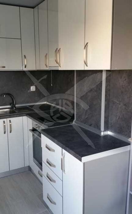 Дава се под наем Двустаен апартамент в София, Хладилника - 90 кв.м за 648.21 € - Снимка #1