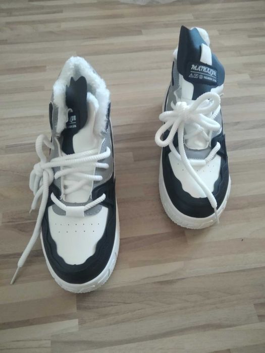 Нови сникърси с вата