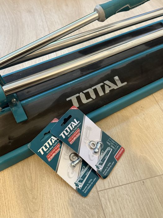 Vând TOTAL - aparat debitare gresie și faianță -660MM