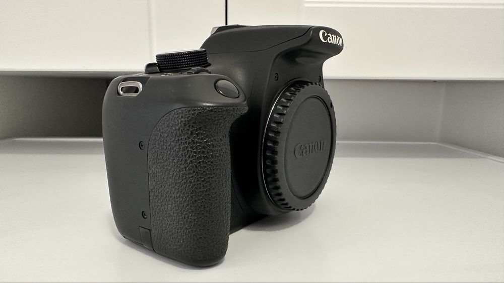 Canon EOS 1200D | фотоапарат