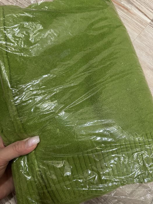 Свитер женский шерстяной