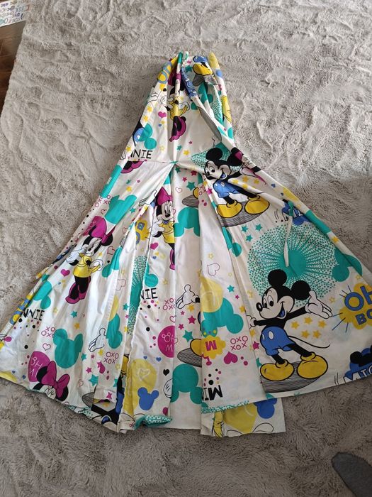 Cort teepee cu mickey si minnie