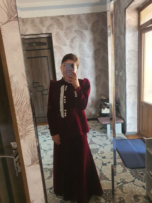 Kofta yubka tóyda 2 soat kiyilgan