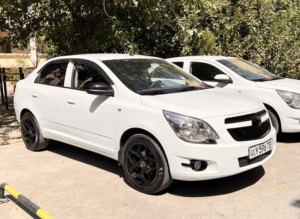 Диски R 17 с хорошей резиной  Kumho 215/50