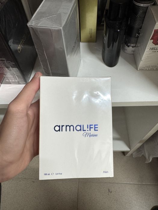 Продавам парфюми