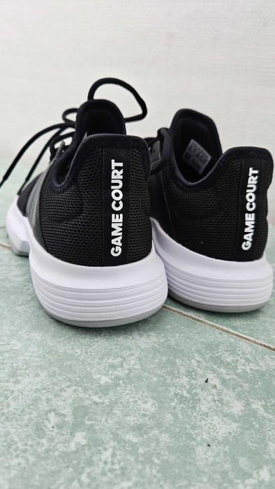 Adidasi ADIDAS Dama,NOI,pret 230lei