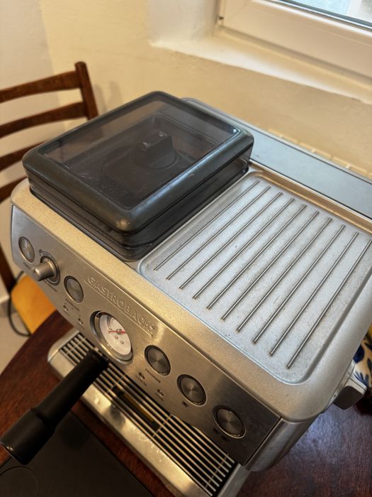 Кафемашина Gastroback с мелачка