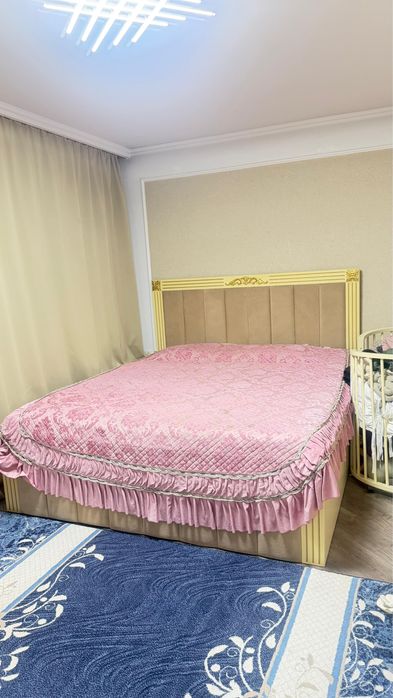 Кровать двуспальная