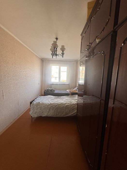 Продам 2 комн квартиру на Достык Моле